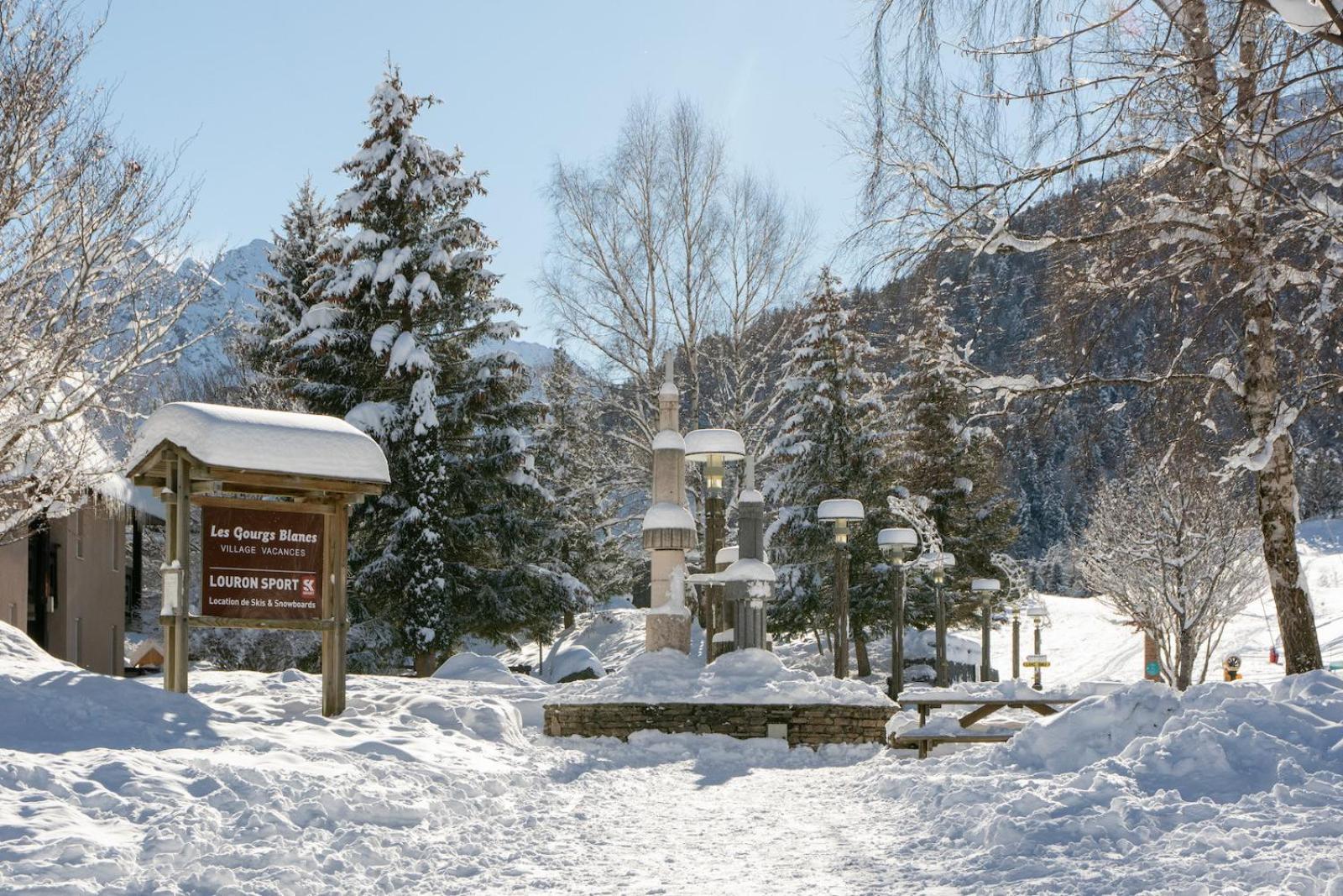Appartamento Les Gourgs Blancs - 80M Des Pistes - 6 Personnes Génos Esterno foto